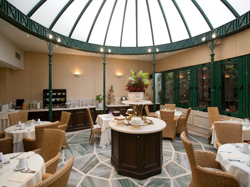 Hera Hotel 4*