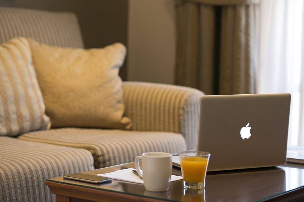Hera Hotel 4*